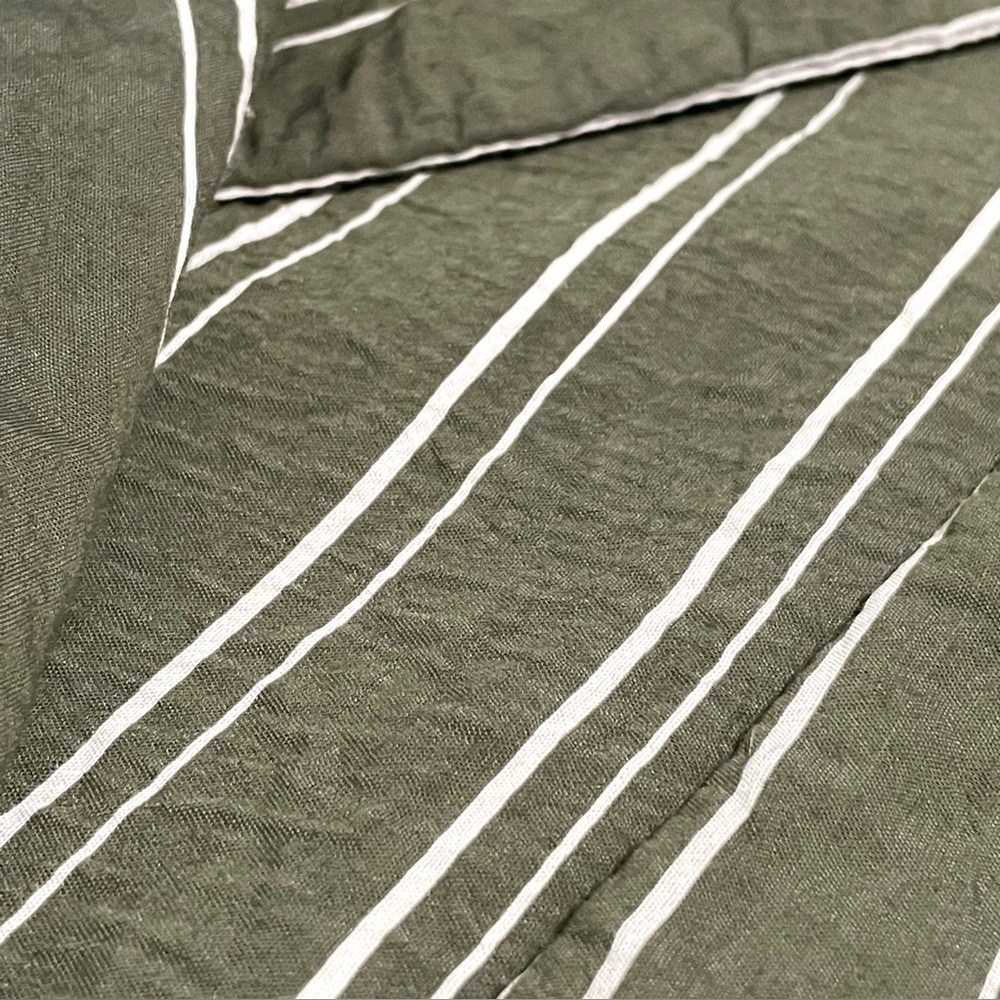Anthropologie The Dylon Short Sleeve Wide Placket Blouse Green Stripe Large - Picture 14 of 15